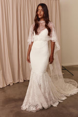 Chantilly Cape