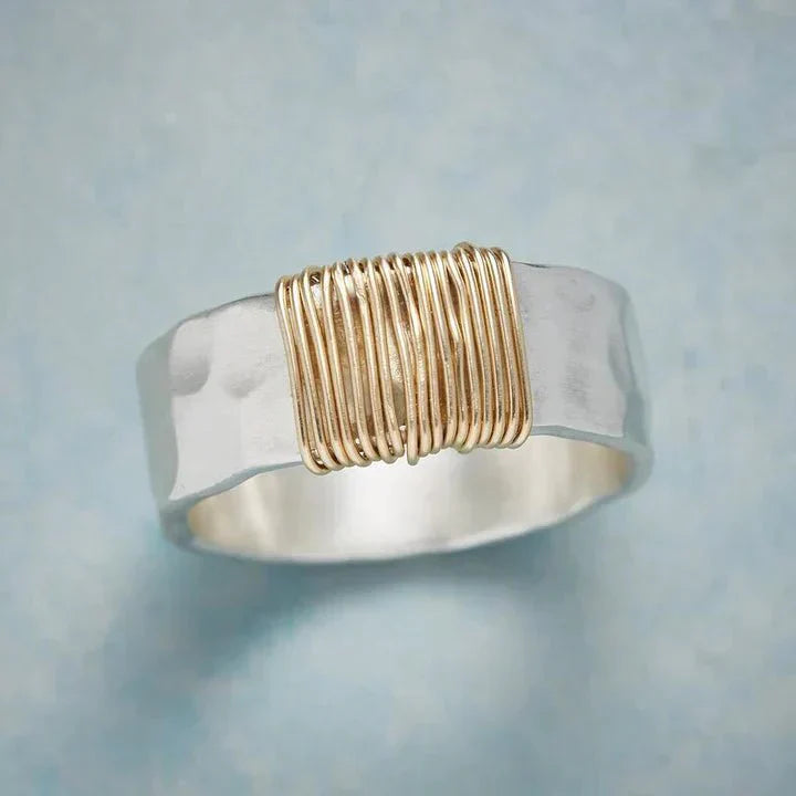 Auriel™ | Vintage Gold Thread Ring